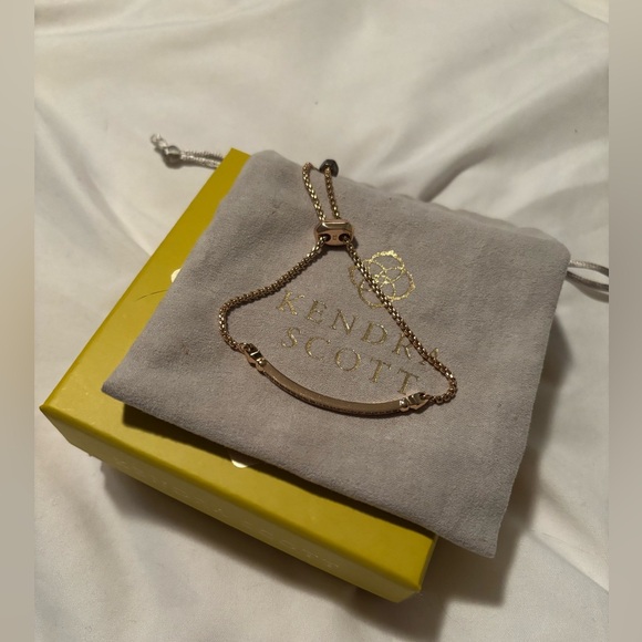 Kendra Scott Ott Adjustable Chain Bracelet in Gold - Picture 4 of 8